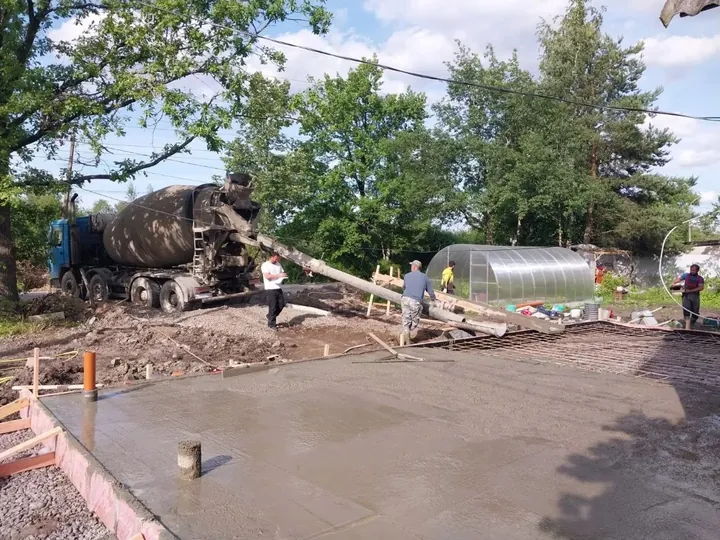 Заливка бетона М300 — Разбегаево, 40 м³
